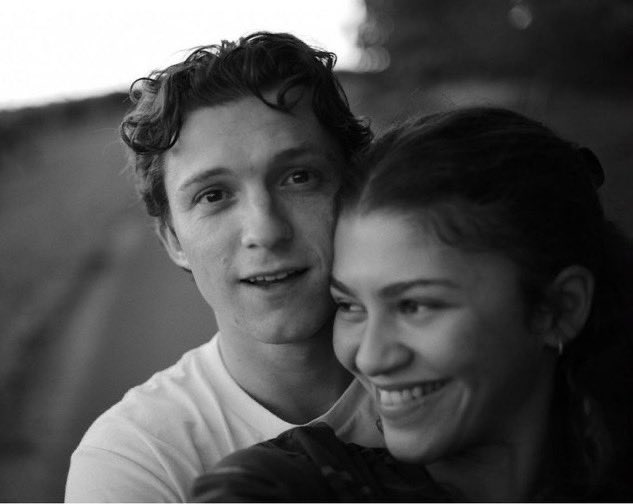 cherrydayas's tweet photo. THIS PHOTO of tom holland and zendaya https://t.co/BI3WzklRAC