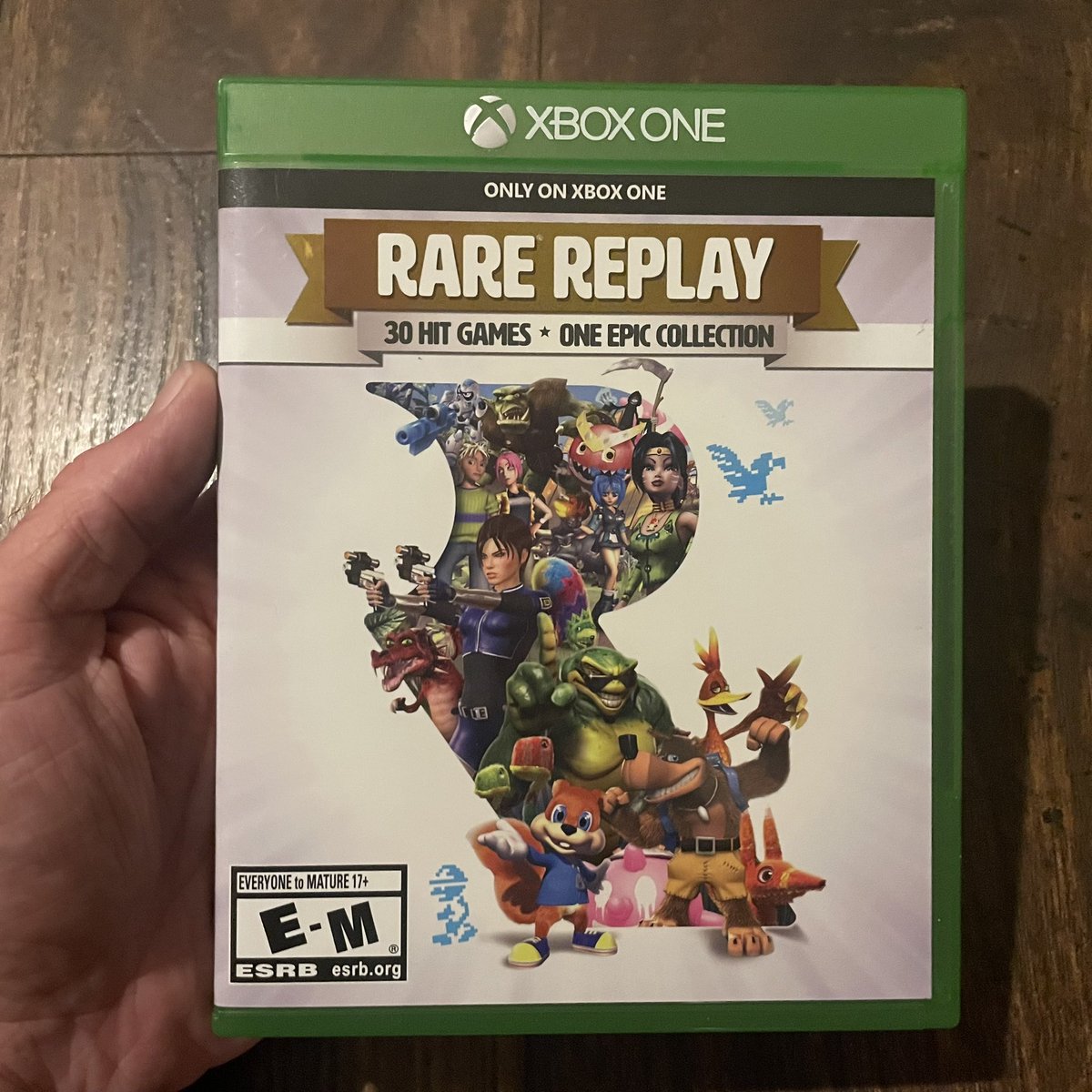 Talk about a solid collection!! Rare Replay.
#rarereplay #raregames #xboxone #xbox #banjokazooie #conkersbadfurday #killerinstinct #perfectdark #lunarjetman #kameoelementsofpower