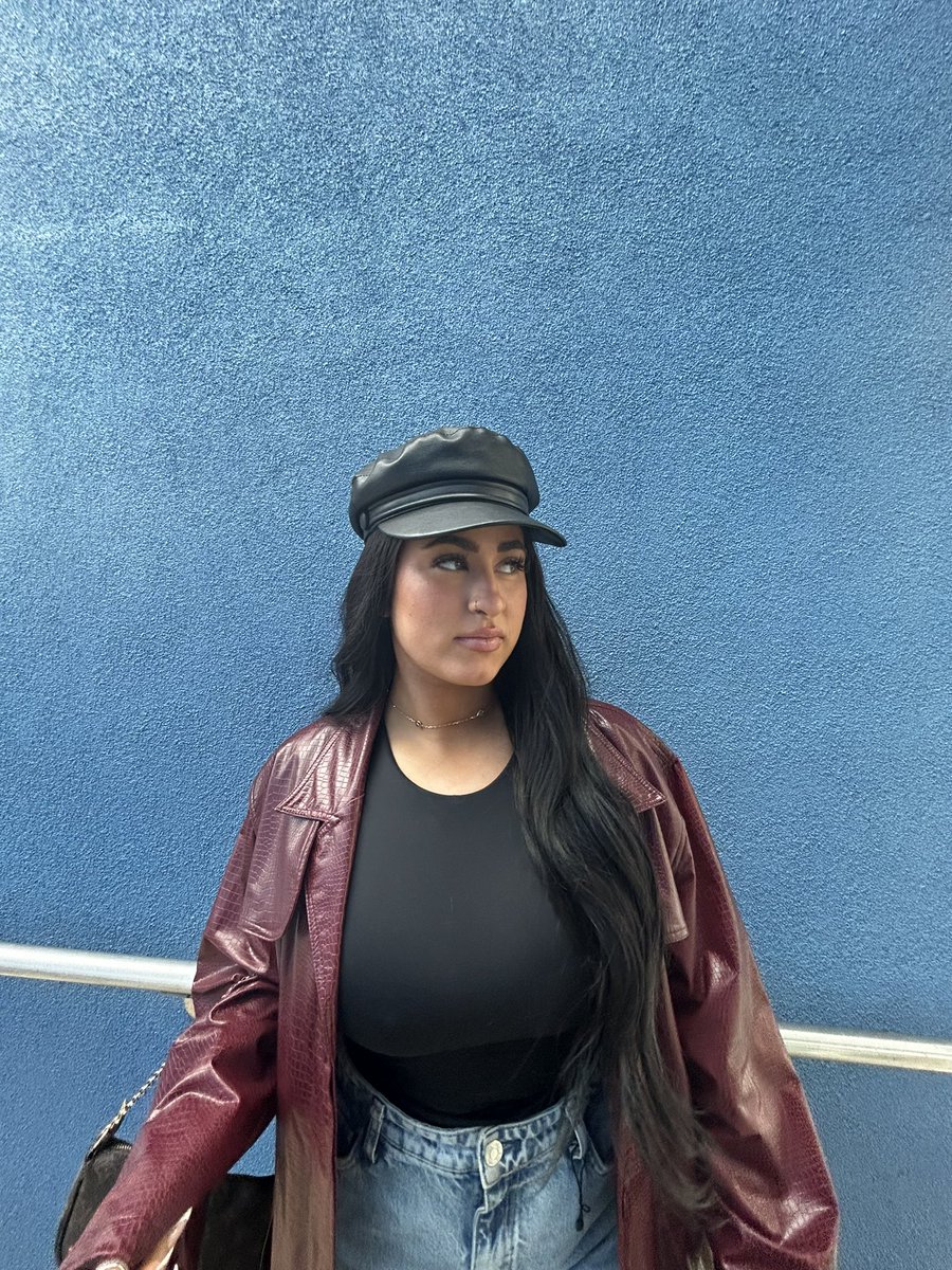 CollegeCastPods's tweet photo. It’s Meet The Team Monday! Help us welcome our wonderful intern, Bella! https://t.co/c6V9JJA5dN