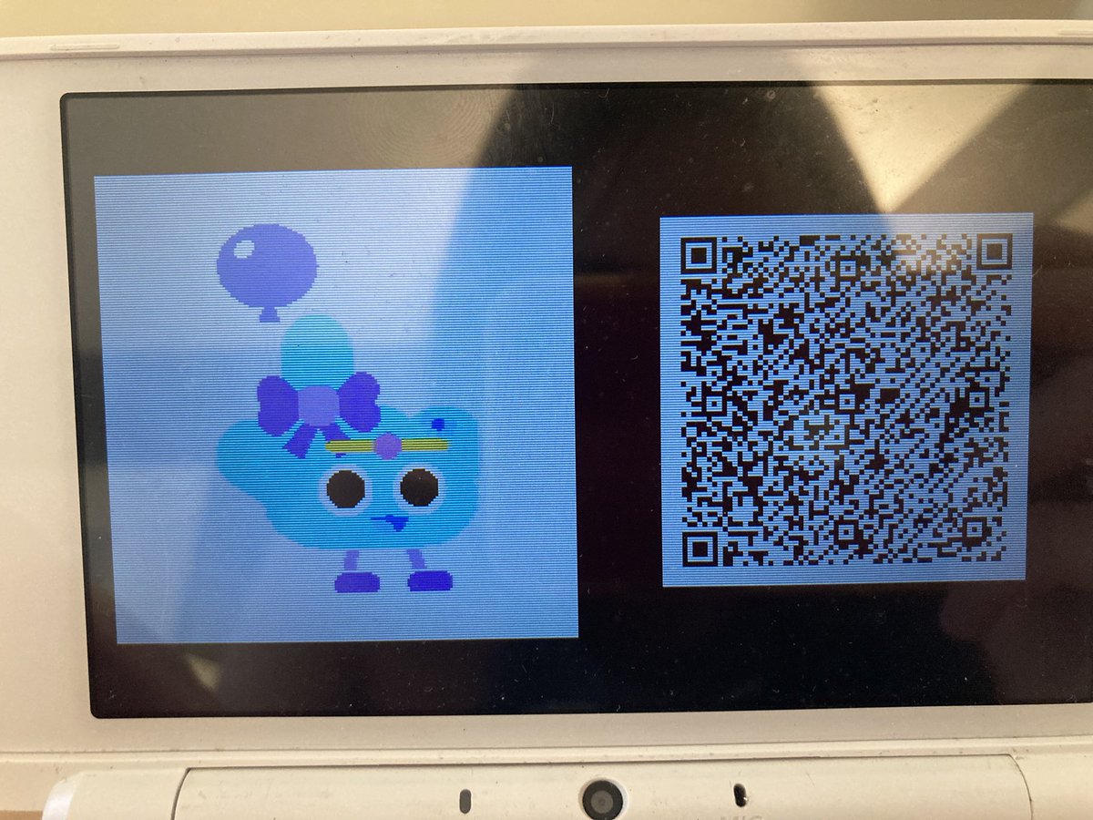 amulet1010's tweet photo. #Freakyforms #3DS Here are more of my (socially mediocre) #Formees… I can no longer upload those QR codes as usual because #Nintendo has closed those image share services… https://t.co/RjmVdV92tS