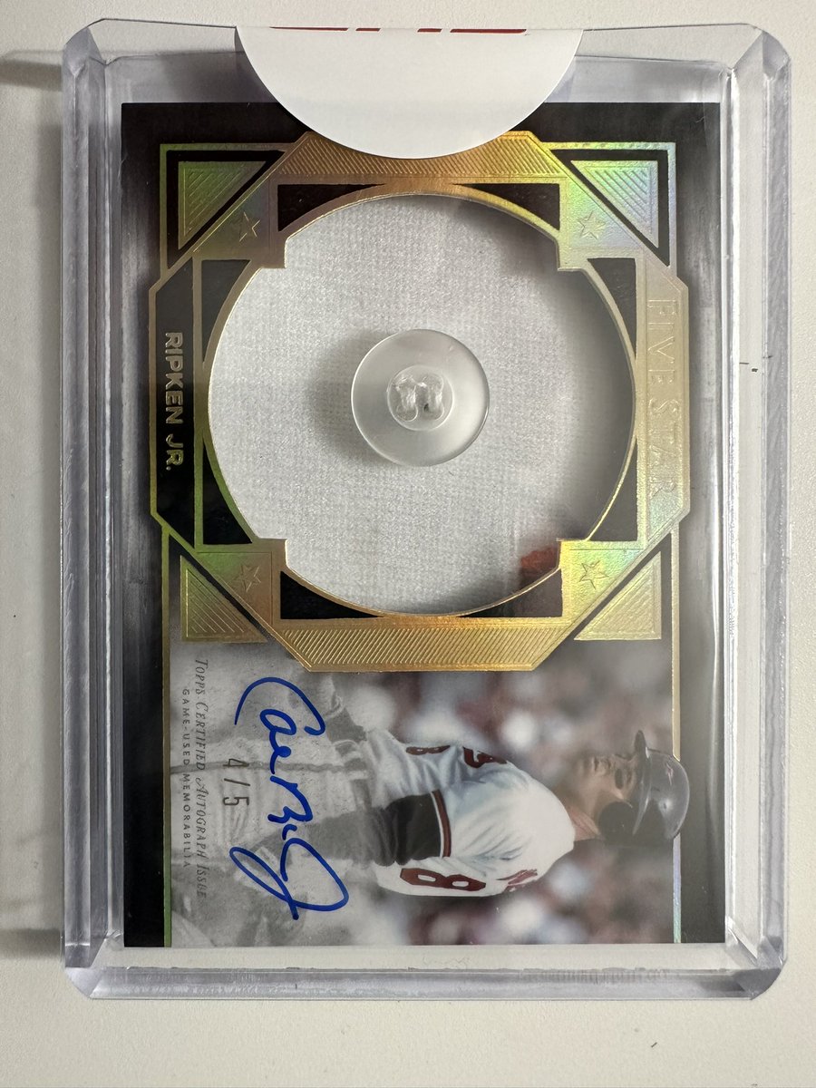 BobShoe24's tweet photo. @Topps redemption mail day, Iron Man @CalRipkenJr   button on card auto #/5 thanks to @UndergroundBrks https://t.co/rZsZw2j5c8