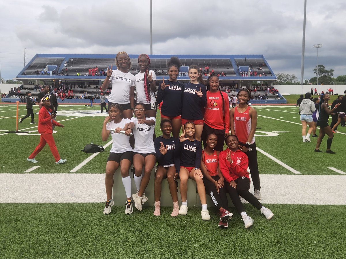 Girls finished 3rd at district in the 4x100 meter Relay with a season PR of 49.87. #runningcards <a href="/BellaireHigh/">Bellaire High School</a> <a href="/HISDAthletics/">Houston ISD Athletics & UIL Academics</a>