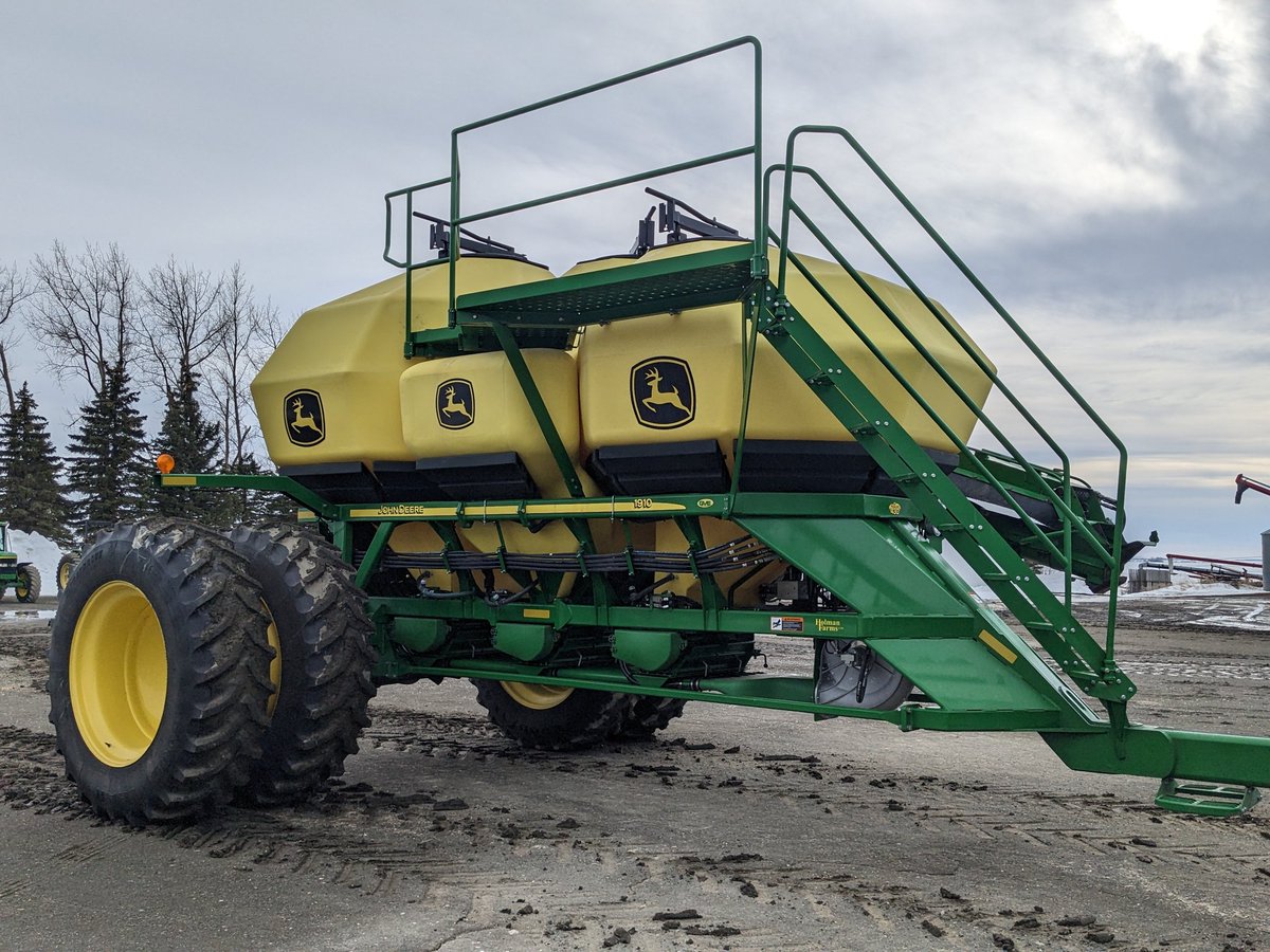 If anyone is looking for a nice 2015 JD 430 bu 1910 tbt cart, I'd suggest looking at this one. We've traded it to <a href="/GVE_JD/">Greenvalley Equipment Inc</a>. Hard to find one in nicer condition, my opinion. Had plans to keep it long term but upgraded to C650 for double shoot &amp; 4 tanks to begin 1 pass seeding.