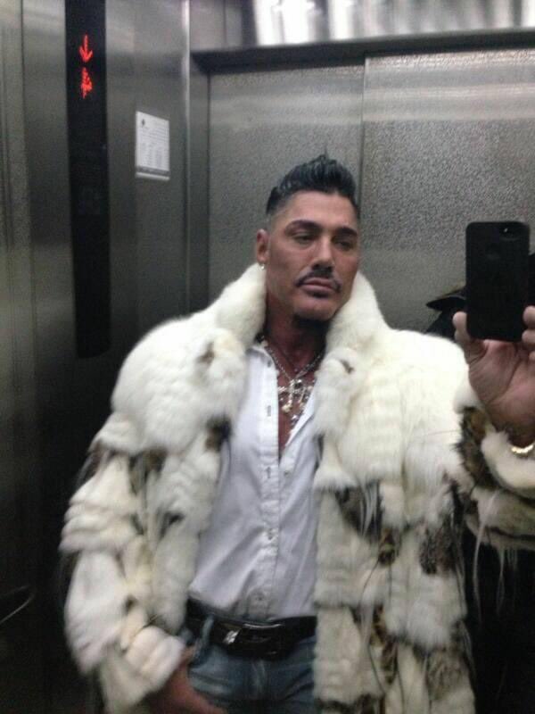 Háganme acordar de que este mes no puedo comprarme más nada