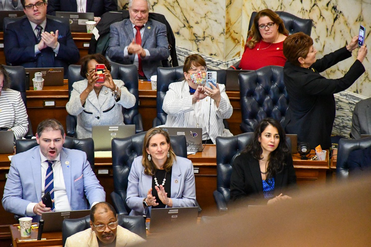 Christine Zhu (@christinezhu142) on Twitter photo It's the last sine die for <a href="/KumarBarve/">Kumar Barve</a> and <a href="/DelDBarnes/">Del Darryl Barnes</a>, and the first for freshman lawmakers — including <a href="/SarahSWolek/">Sarah Wolek</a>, who was sworn in last week.
Cheers erupt as <a href="/iamwesmoore/">Wes Moore</a> and <a href="/arunamiller/">Aruna K. Miller</a> stop by.
(Sadly, I'm in the gallery and didn't see the visit.)
For <a href="/CNSmd/">Capital News Service</a>: It's the last sine die for <a href="/KumarBarve/">Kumar Barve</a> and <a href="/DelDBarnes/">Del Darryl Barnes</a>, and the first for freshman lawmakers — including <a href="/SarahSWolek/">Sarah Wolek</a>, who was sworn in last week.
Cheers erupt as <a href="/iamwesmoore/">Wes Moore</a> and <a href="/arunamiller/">Aruna K. Miller</a> stop by.
(Sadly, I'm in the gallery and didn't see the visit.)
For <a href="/CNSmd/">Capital News Service</a>: