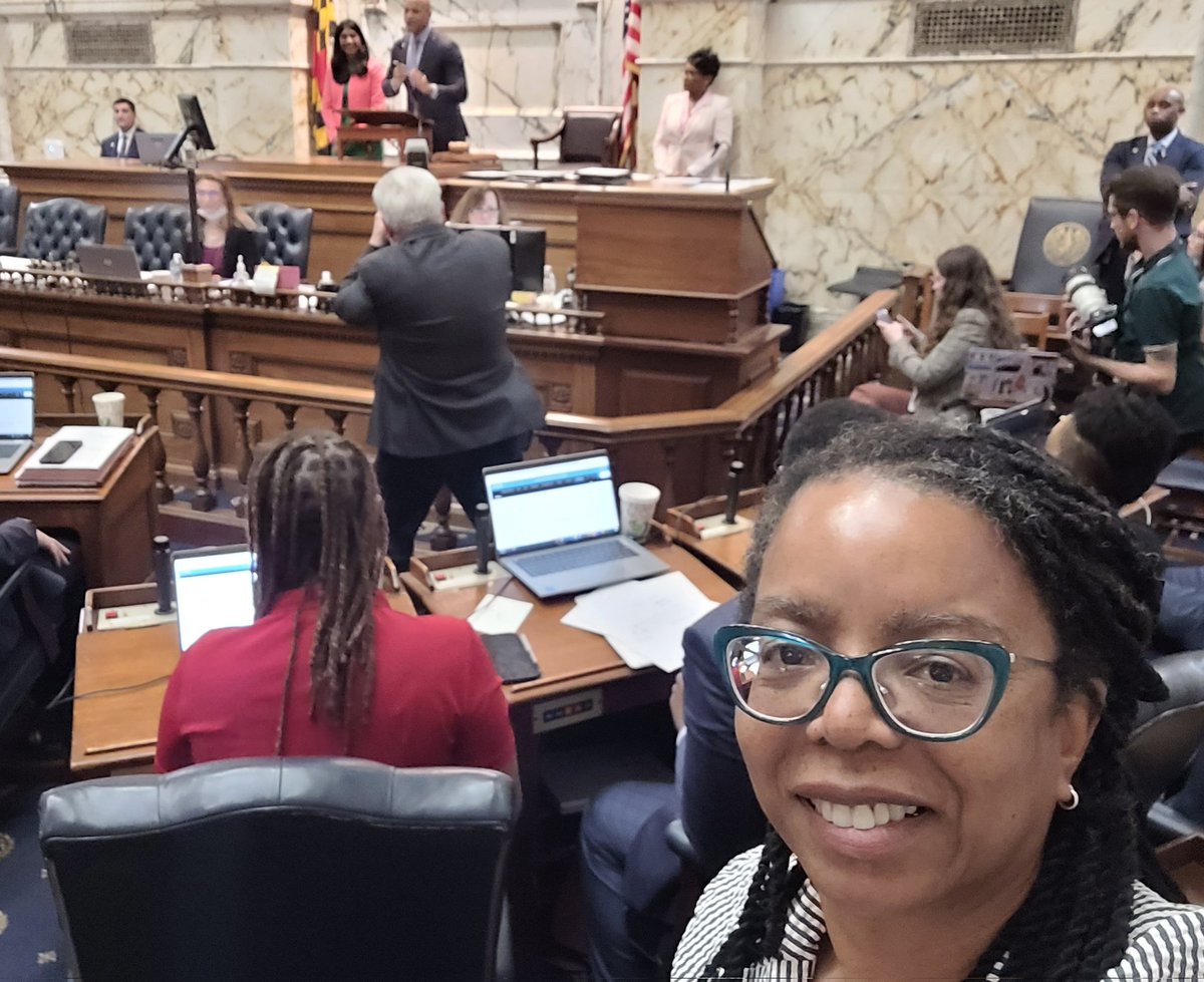 Our Governor and Lieutenant Governor stopped by the House floor to wish us God speed! Only four more hours til we adjourn!