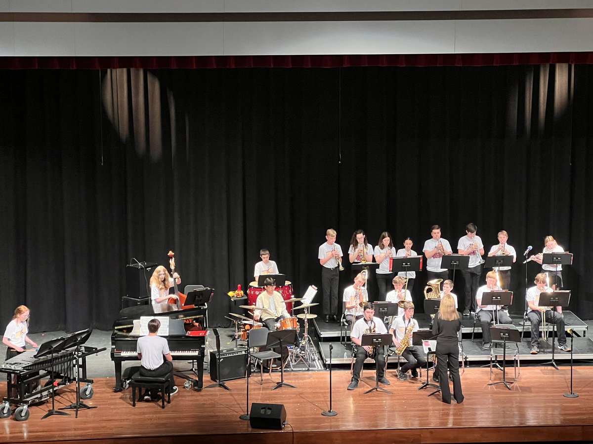 <a href="/AnkenyParkview/">Ankeny Parkview MS</a> Monday/Thursday Jazz Band kicks off our Monday concert!