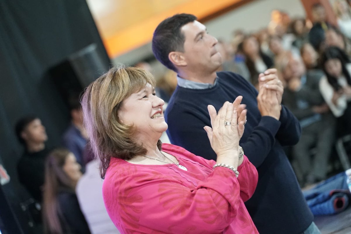 Javier_RiveroOK's tweet photo. En Neuquen hay un equipo que busca #sumarmas y seguir transformando la vida de las y los neuquinos
Bajo el liderazgo de @marcoskoopm, @AnaPechenOk y @MarianoGaidoOk este #16A seguimos comprometidos con el futuro de nuestra querida provincia

#Lista151
#YoVotoElMapita 
@MPN_OK https://t.co/6poAumlO9I