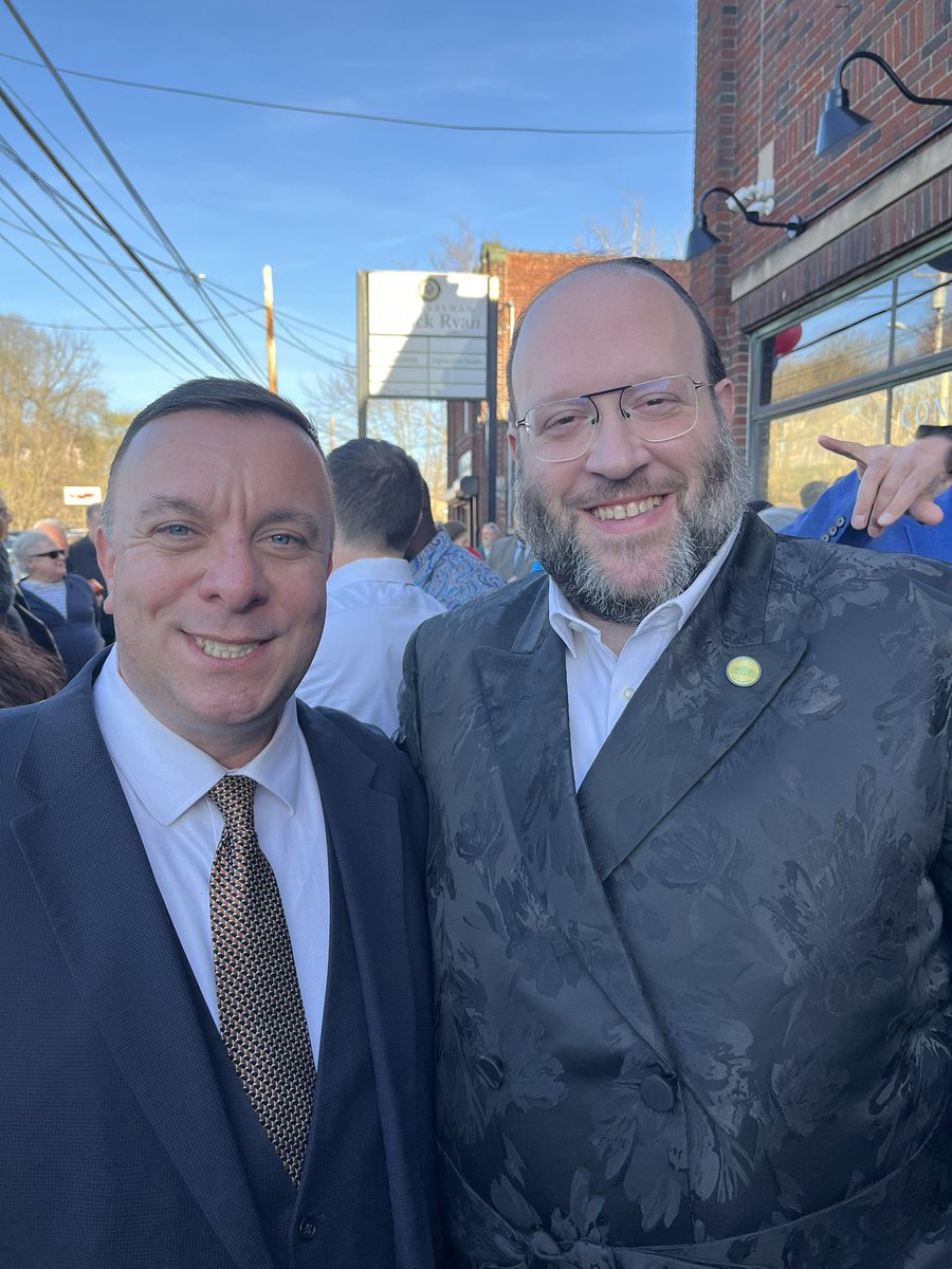 Chaim Rose tweet media