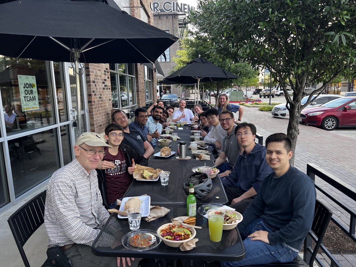 SarbajitBanerj1's tweet photo. Farewell dinner for Wasif Zaheer ⁦@WasZahP⁩ @TAMUChemistry⁩ and our very best wishes for his next chapter at Dow - also a celebration of our collaboration w/Grossman group ⁦@TAMUArtSci⁩ https://t.co/vWOIRUyHo9