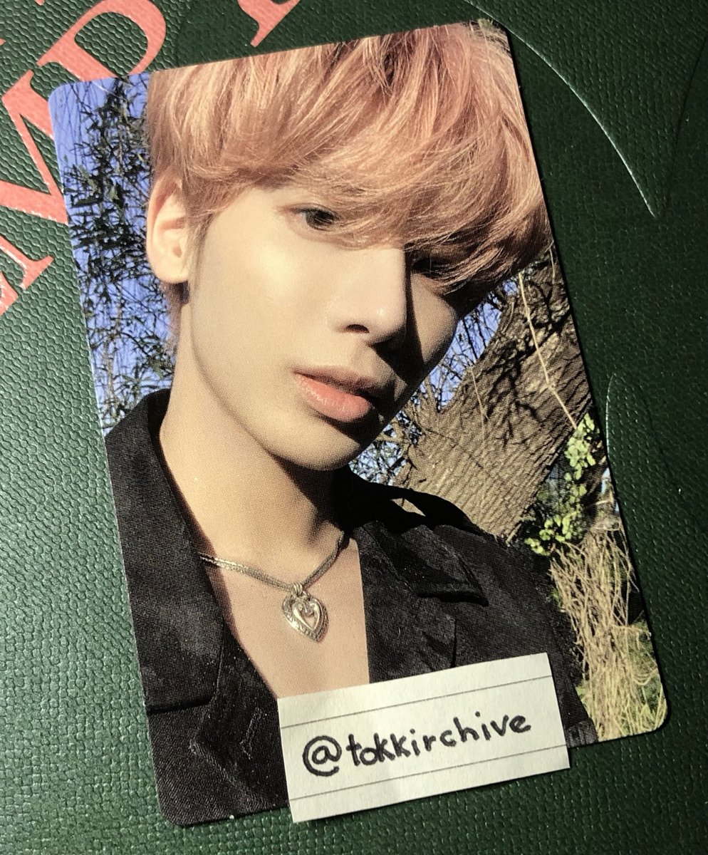 tokkirchive's tweet photo. venda vendo txt taehyun daydream 💗💭

𓏔 28 + frete pelo superfrete 
𓏔 possui press mark 
𓏔 tenho feedbacks positivos https://t.co/HoKxn5in0G