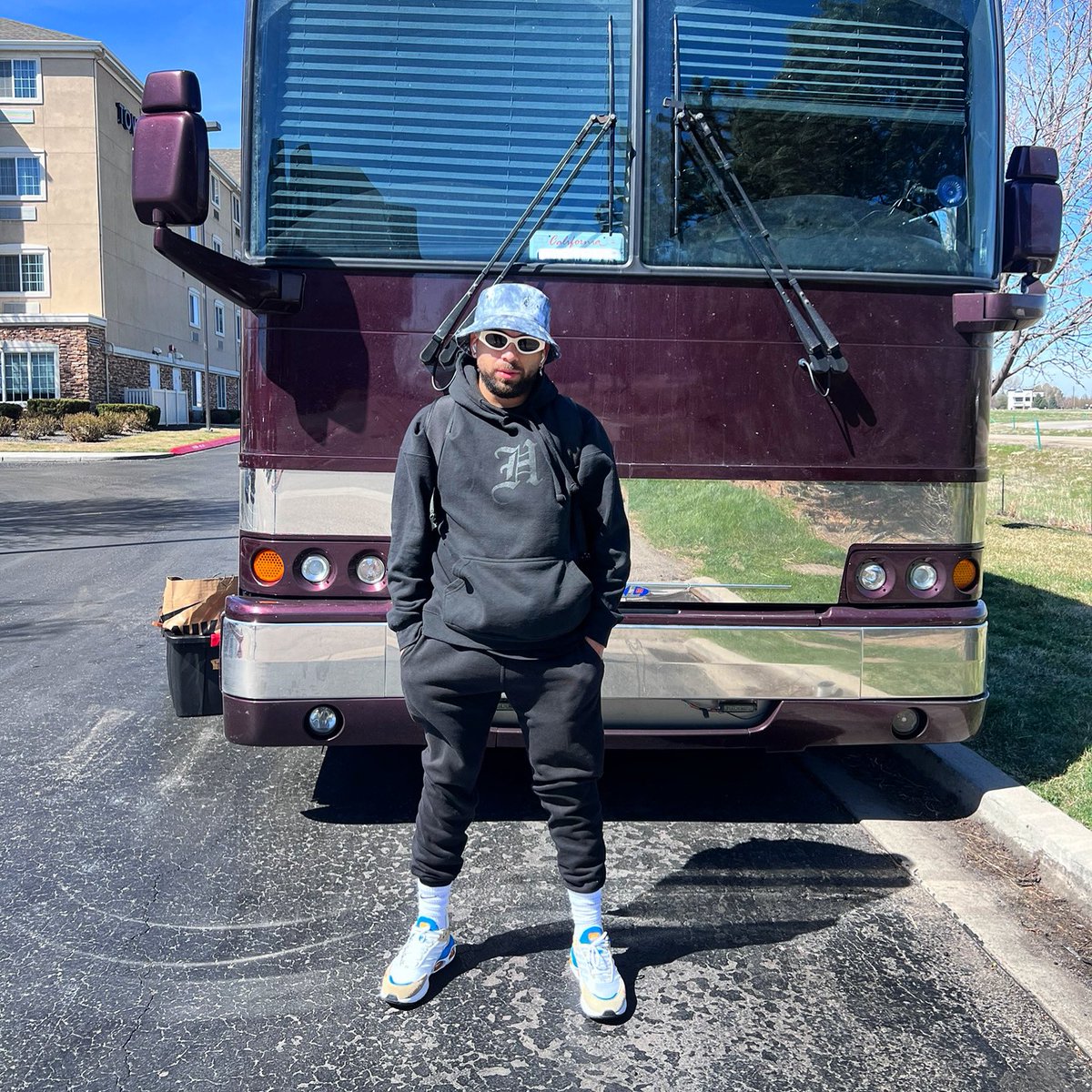 Boise, ID! Tonight’s show with <a href="/SnowThaProduct/">SNOW THA PRODUCT</a> has been post poned! We’ll keep you guys posted on a make up date 🙏🏼🙏🏼🦠

Denver next 🏔❇️❇️❇️ 4/13