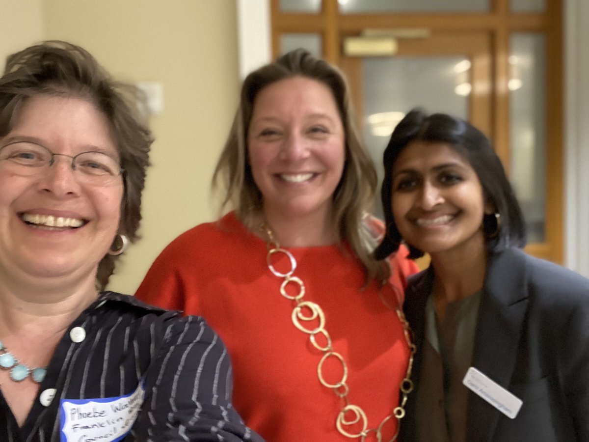 phoebewalkerMA's tweet photo. Happy to live in #MA today! At @MAPublicHealth ‘s Lobby Day: so lucky to have leaders like @repblais and @Jo_Comerford leading the way to bring our local public health system into the 21st-century! And to cap it off — @MassGovernor announces medication abortions are safe in MA! https://t.co/y9QeD2lBGP