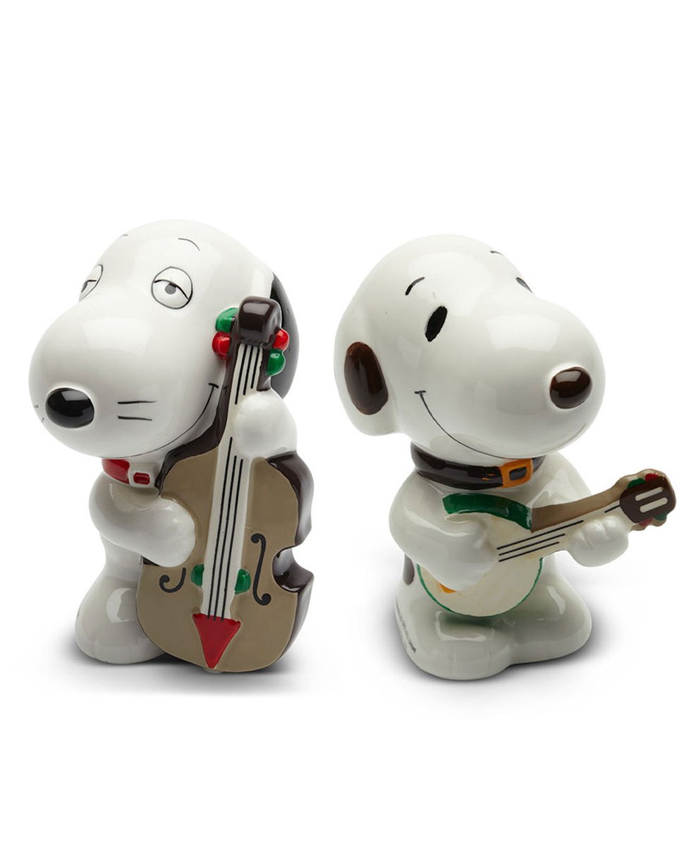 Happy #NationalSiblingsDay! Today we spotlight these ceramic Daisy Hill Puppy banks by Determined Productions c. 1990 of Snoopy and his siblings! ⁠ The siblings are in the following order: Snoopy, Belle, Andy, Olaf, Spike, and Marbles.