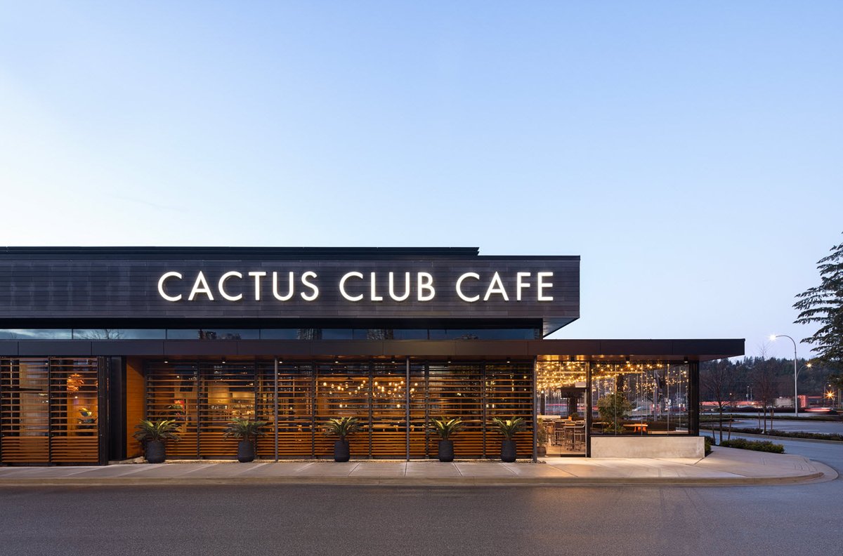assembledge's tweet image. We're excited to share images of the new @cactusclubcafe Coquitlam location, referencing the design elements of the Sherway Gardens flagship location. Read more about this ground-up restaurant on @e_architect.
#assembledge #hospitalitydesign #restaurantdesign