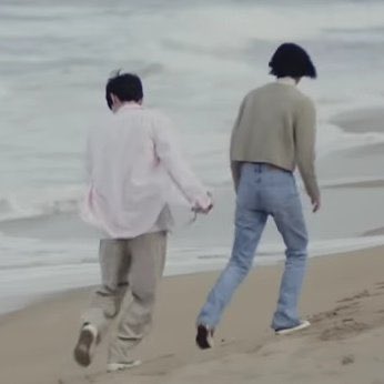 초록 🛼 . ˚ tweet media