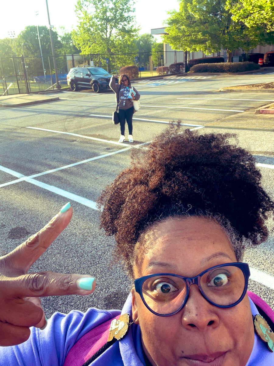 Candice R. Henry tweet media