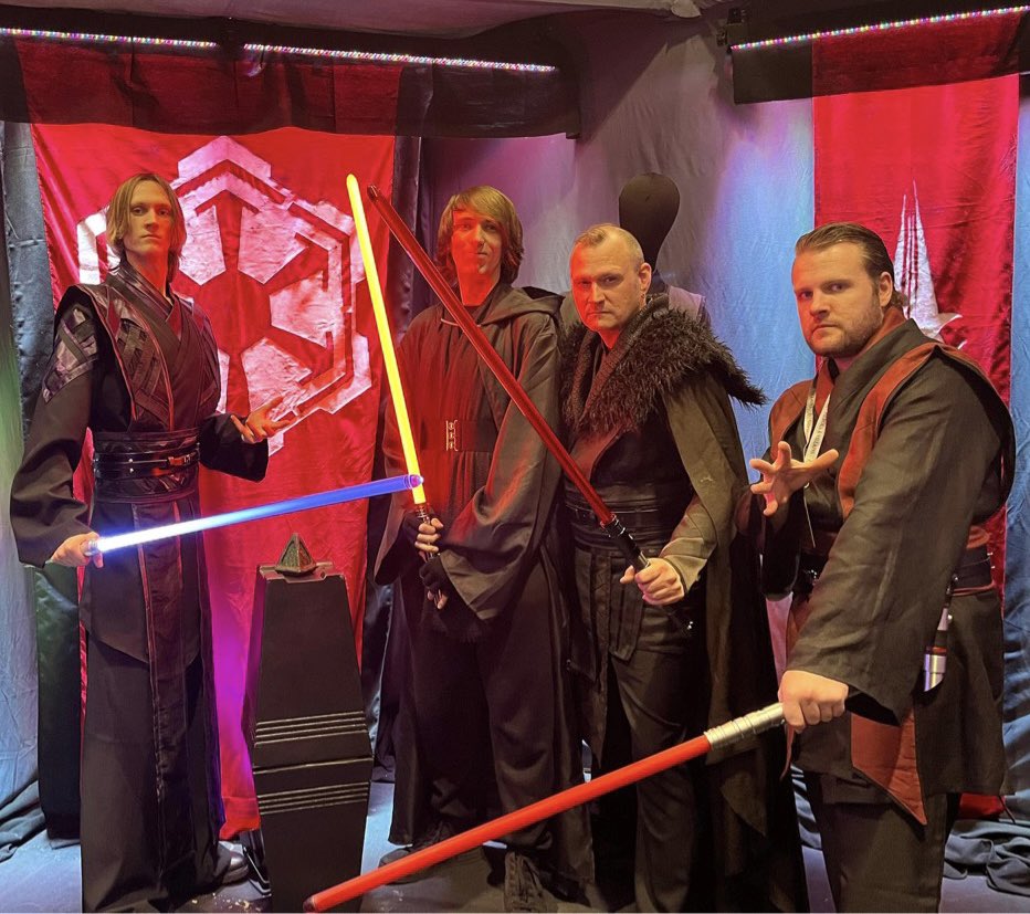 joshual2159's tweet photo. Had a blast at @starwars celebration 2023. Shoutout to @Atopgun007 @BlindWaveCrew, absolute legends. I swear in the last pic I tried to look mad and/or moody but it was impossible, too much fun! Until next time #MTFBWY ❤️✨

#SWCE2023 #YesSWCE2023 #SWCE #StarWarsCelebration2023 https://t.co/SQ65sjY2T4