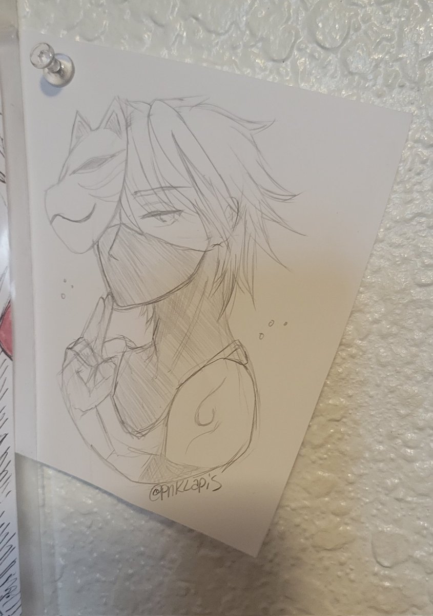 NikkiCross_'s tweet photo. Got a super cute commission done by @pnklapis at Sakuracon this year! Another Con Kakashi to add to my tiny collection! https://t.co/vKf8omGgG8