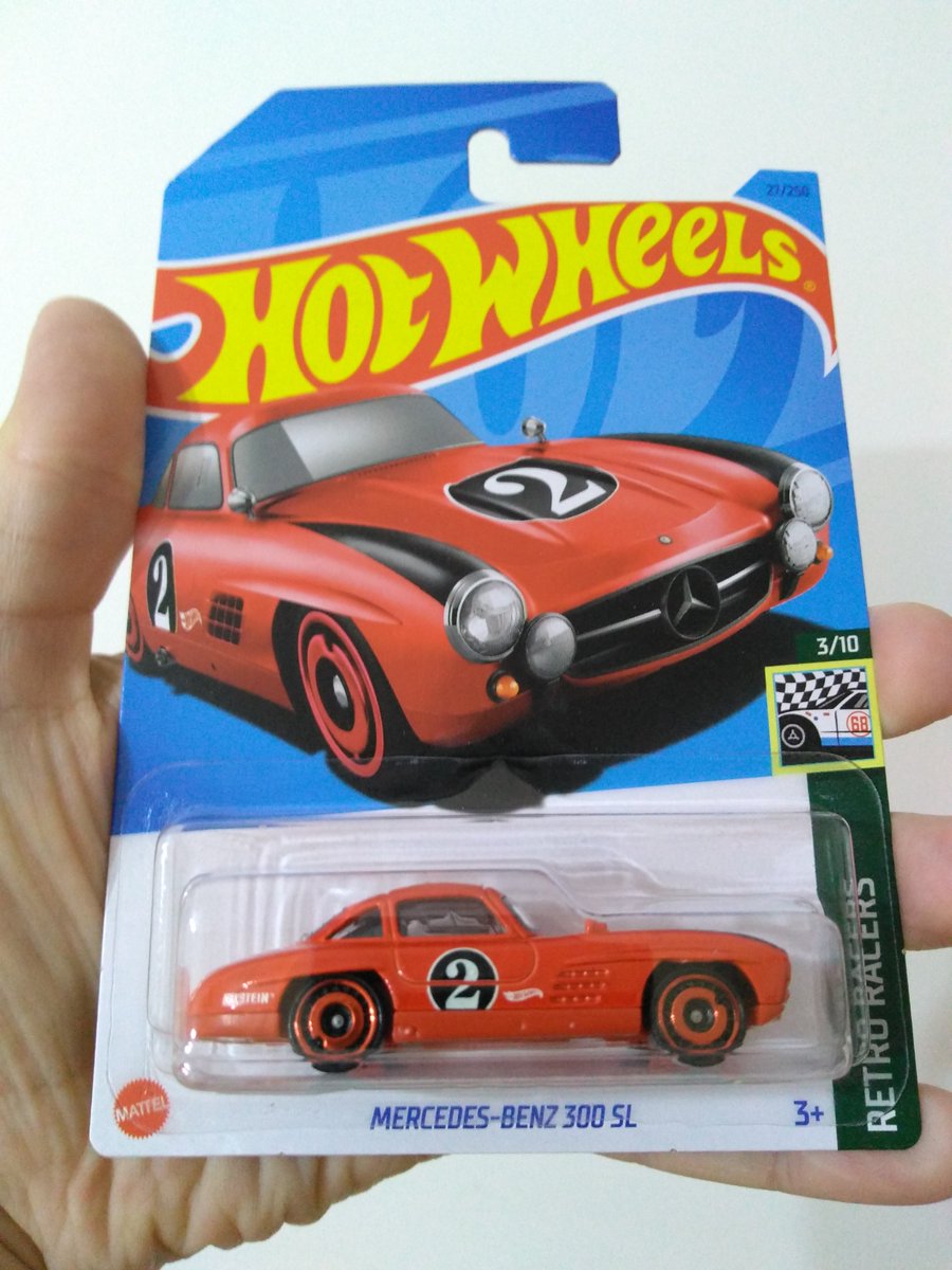 ReplicasDiecast's tweet photo. #MercedesBenz #hotwheels https://t.co/jLBst9goJ7