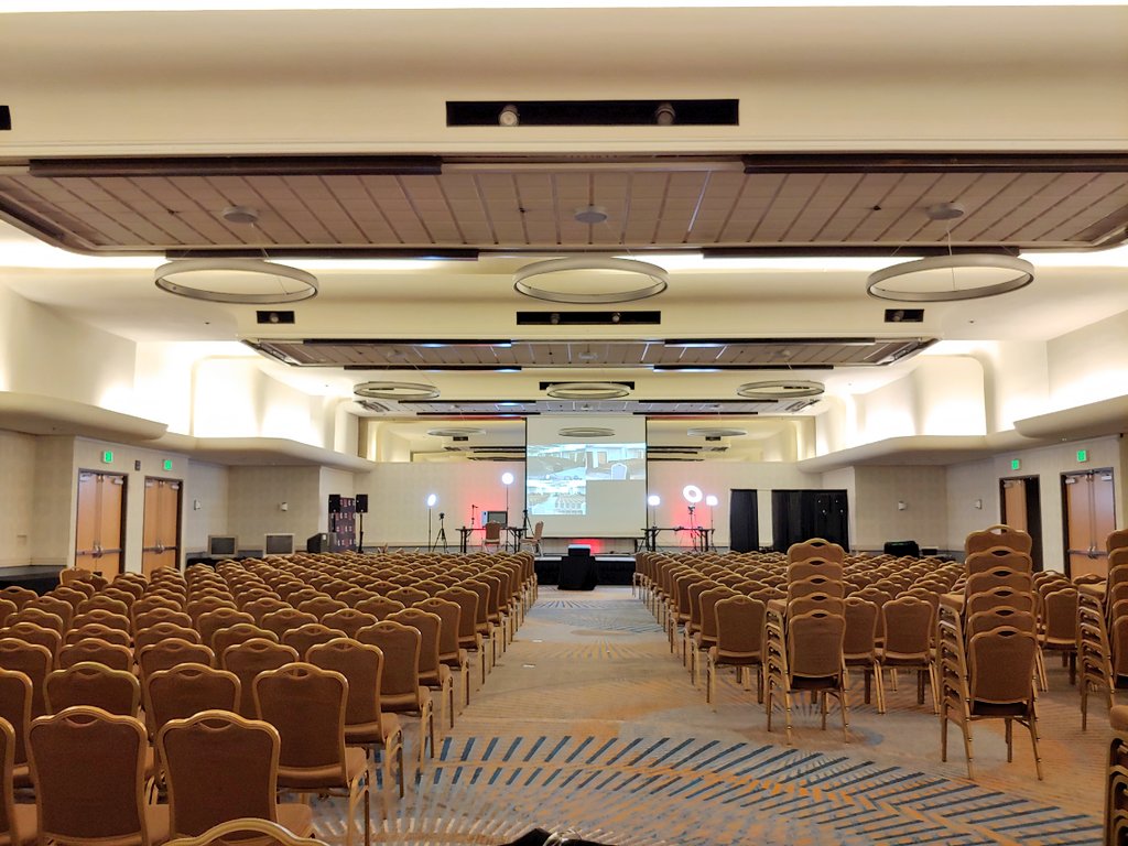 tLozSEA's tweet image. #Slashback2023 💿 #PAXEast 🎲 #MajorUpset 🩸 #DHSanDiego 💥

🇺🇸 Four weeks straight across the Northwest, NorCal, SoCal, and the Northeast, some featuring many from the Southeast 
🆕 Two new states visited! 
4️⃣ All events were my 1st! 
😅 Too many people who made each possible!