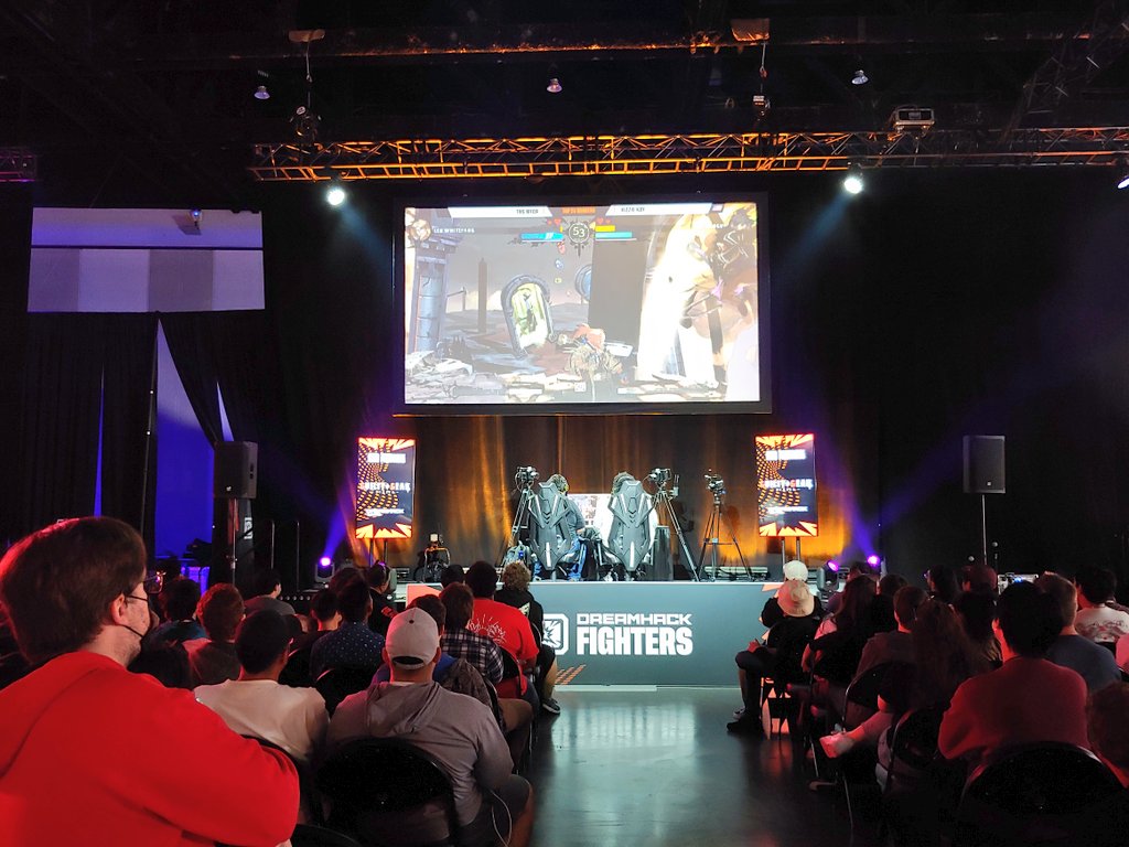 tLozSEA's tweet image. #Slashback2023 💿 #PAXEast 🎲 #MajorUpset 🩸 #DHSanDiego 💥

🇺🇸 Four weeks straight across the Northwest, NorCal, SoCal, and the Northeast, some featuring many from the Southeast 
🆕 Two new states visited! 
4️⃣ All events were my 1st! 
😅 Too many people who made each possible!