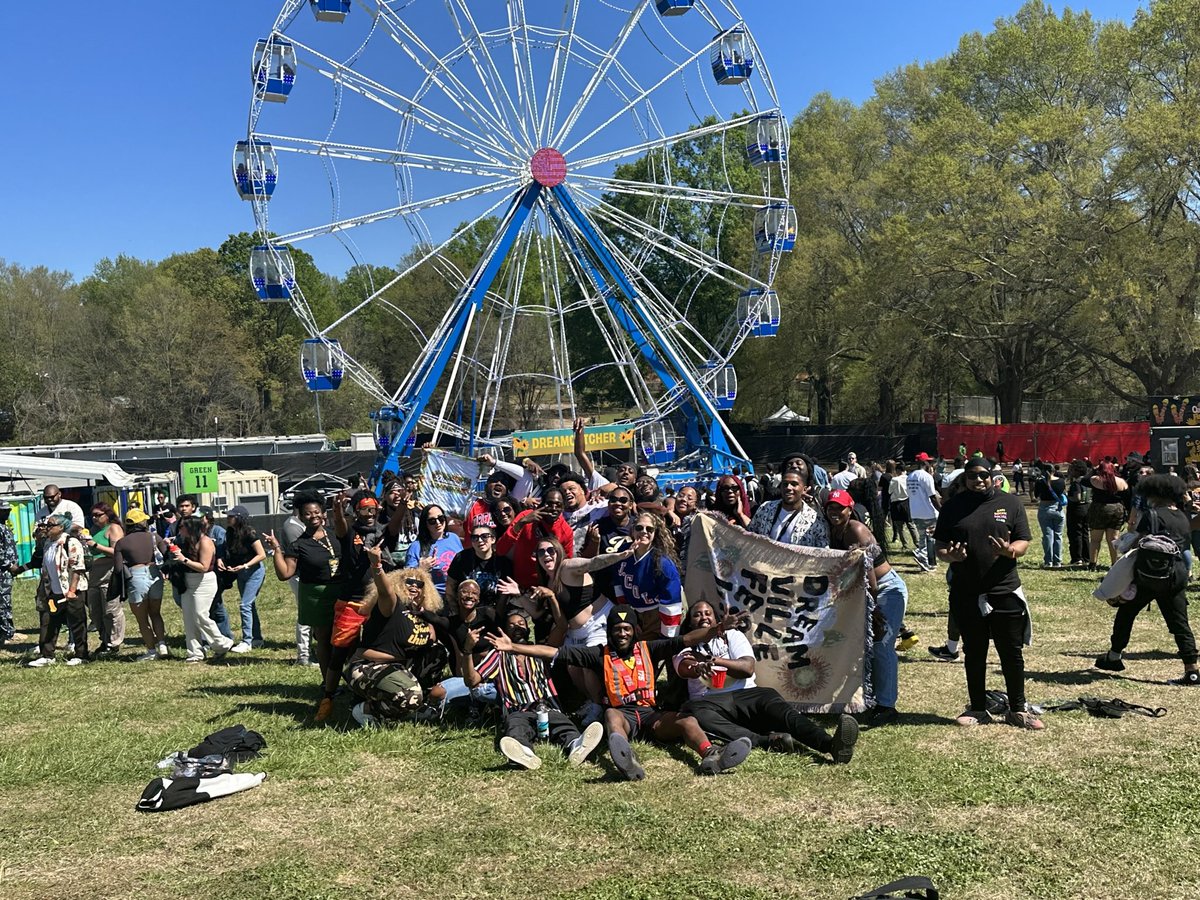 Brit🤪 tweet media