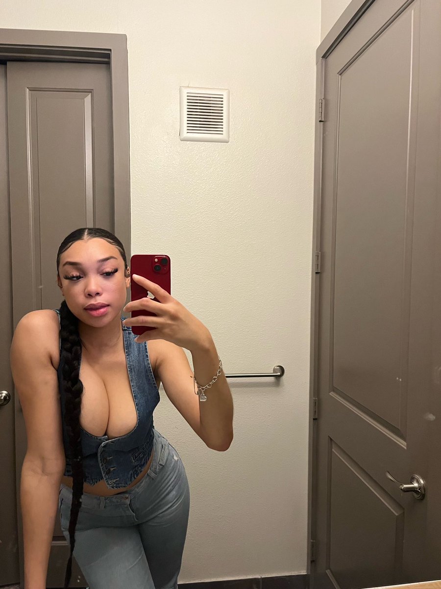 Slimcedeez's tweet photo. Grown&amp;Sexy https://t.co/f4hIVOgGA6