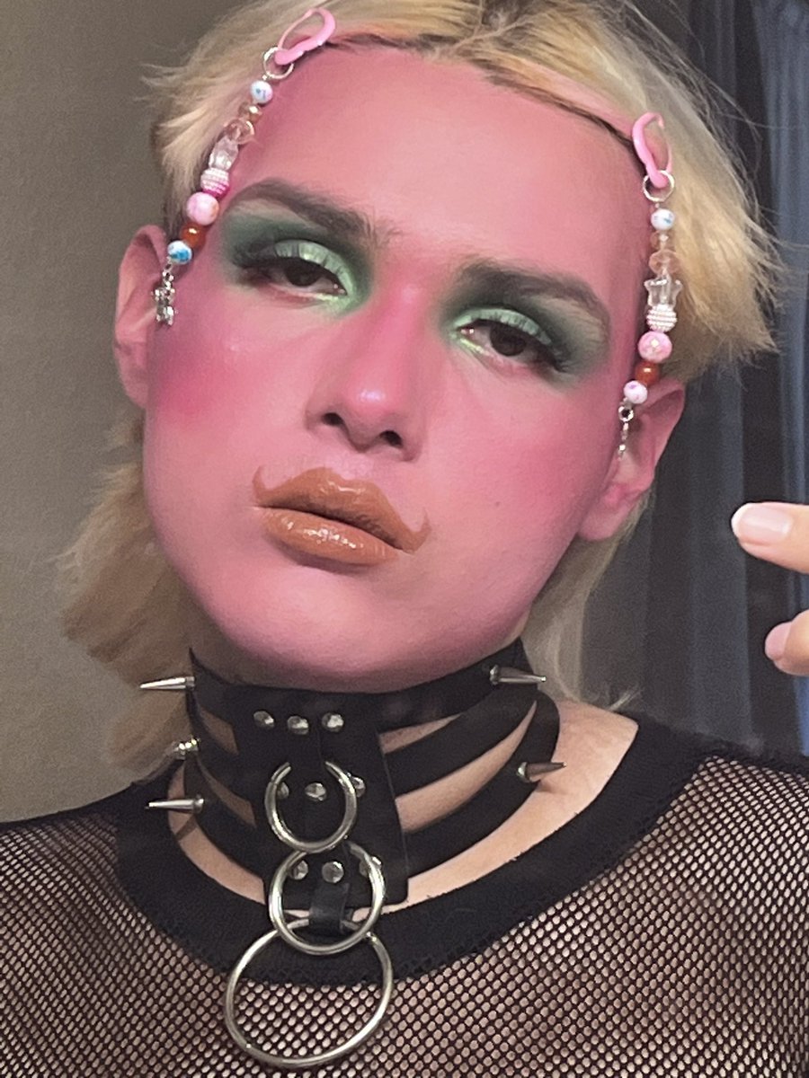 evilruham's tweet photo. ☆*:.｡. PLUTO DESTROYED ME .｡.:*☆
•
•
•
•
•
makeup inspired by PORTALS by @MelanieLBBH 
I’ve been obsessed with this album since it dropped
Stream PORTALS 🤍🧚🏻‍♂️✨ https://t.co/lAjsBTA5a8