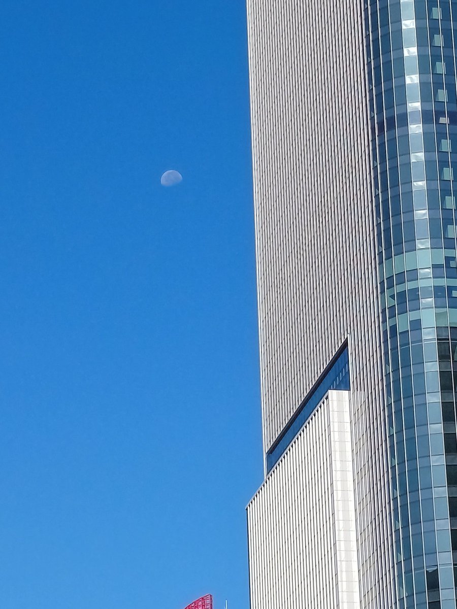 chijukimbab's tweet photo. Wow. I got such a beautiful greeting from the sky! https://t.co/2XLE5OKn5S