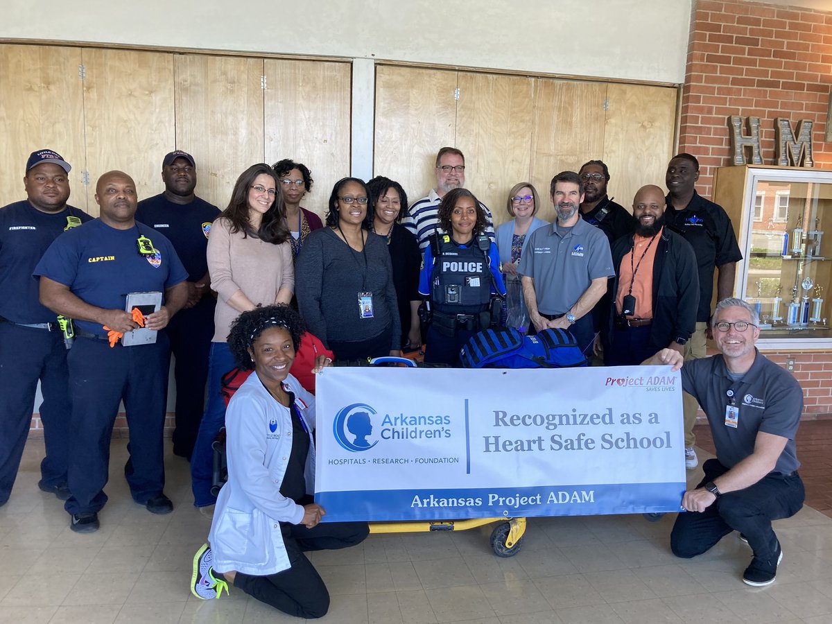 CharlesWooley4's tweet photo. Outstanding Performance by Terry Elementary and Mann Middle School! Bystander CPR saves lives! Project ADAM#ChampionsforChildren#CPR#AED @DrJermallWright @lrsd @MetroEMSorg @littlerockfire @archildrens @MarcyDoderer @JamieWigginsRN @Steph_Rockett https://t.co/lFch4UN3U6