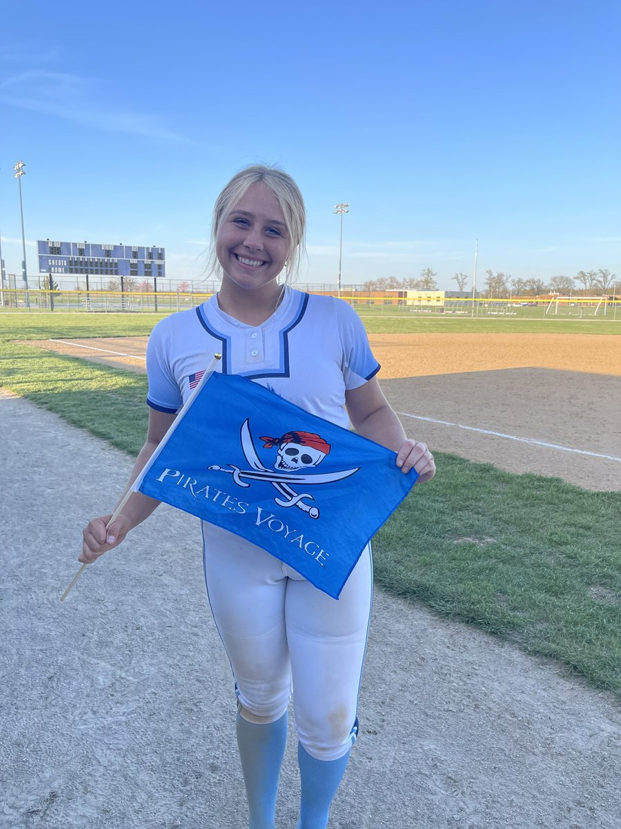 kcblueangels's tweet photo. The Angels went 1-1 today against WVC.
Game 1: 3-2 W
Game 2: 2-4 L

S Garrett and K McKenzie were feelin goood today! Sydnee hit a walkoff home run to win the 1st game and Karlie (pitcher) had 10 strikeouts on the day

The Angels are back in action at home tomorrow vs SCC at 2/4 https://t.co/WKCfz2f8nP