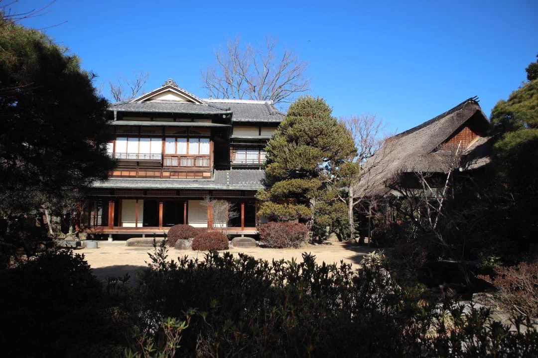 @yama021228 蝶屋敷のモデルが遠山記念館という事だから埼玉→山形の大移動って事かあ…😧 