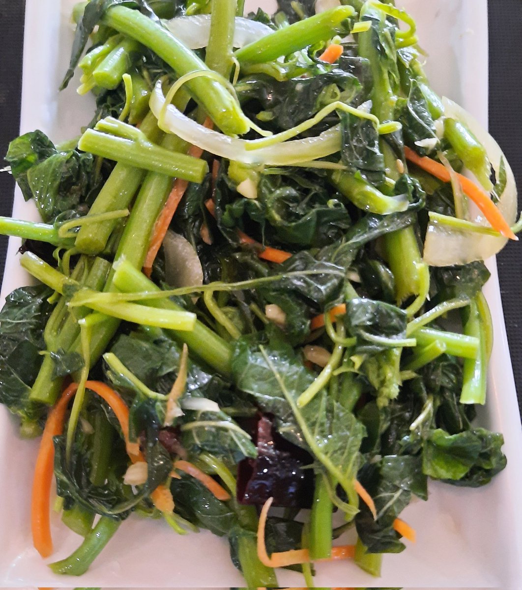 vdelailovu's tweet photo. #Tubua time. For Cardiovascular health, eat #Green daily, please. Too many dying early #foodchoices matters! 🇫🇯 https://t.co/iyXA1CLddU