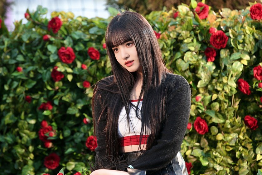 IVE pics on Twitter: "#LIZ Behind the scenes of 'Kitsch' MV shooting"