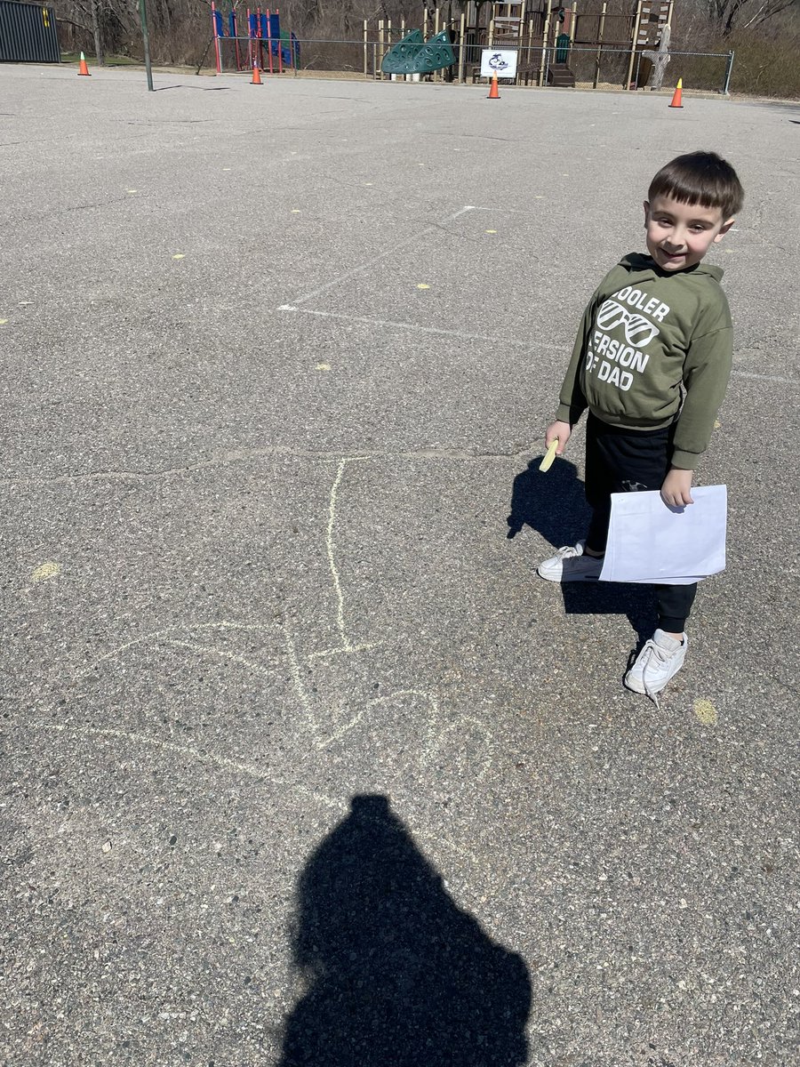 MrsNoris4's tweet photo. Enjoying this beautiful day and taking learning outside!!! #snapwords #ELA ☀️ https://t.co/OGxTOYFYSo