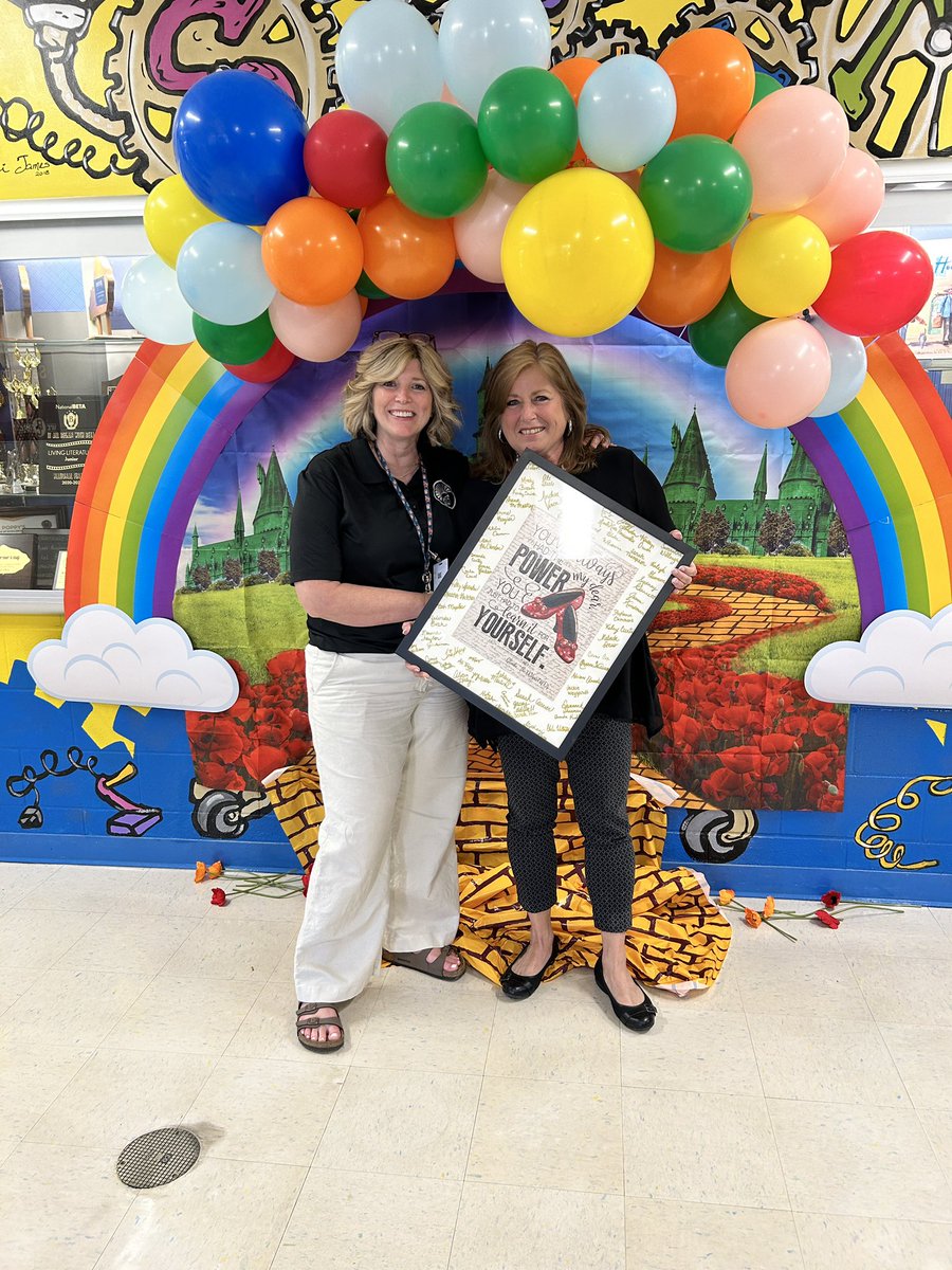 Montina Carver Sharp tweet media