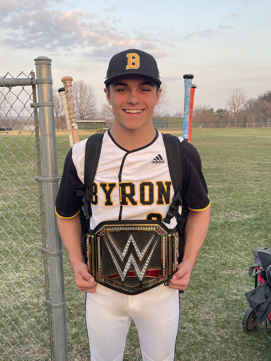 Byron_Base_Ball's tweet photo. Bears win 6-2!

Bears were led by Bielen and  Bartel on the mound. Bielen going 4 2/3 and Bartel going 2 1/3. 

Continuing the belt tradition from 2022, Bartel gets the first belt of the season. He closed the door and got the final 7 outs. 

Huebert led the Bears with 3 hits. https://t.co/jvZvZesGbK