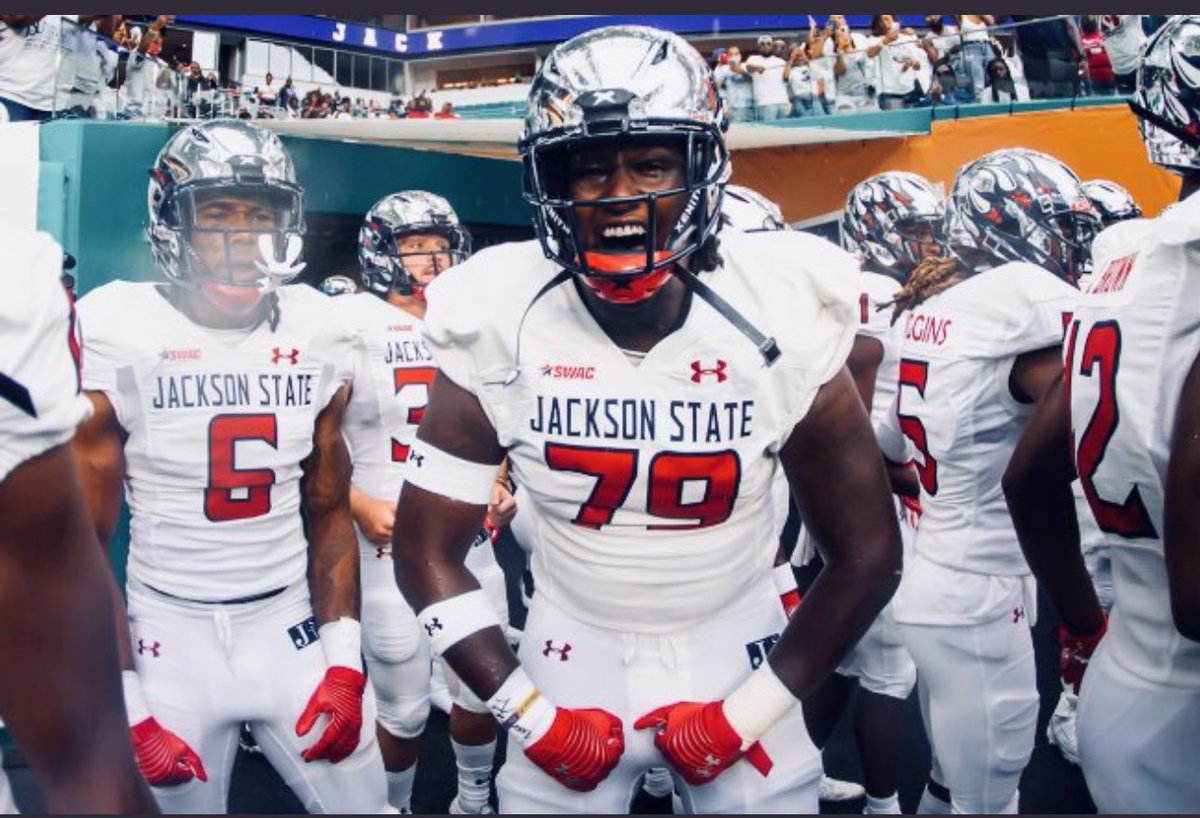 Blessed to receive an offer from Jackson State.  #AGTG 2 Corinthians 5:7