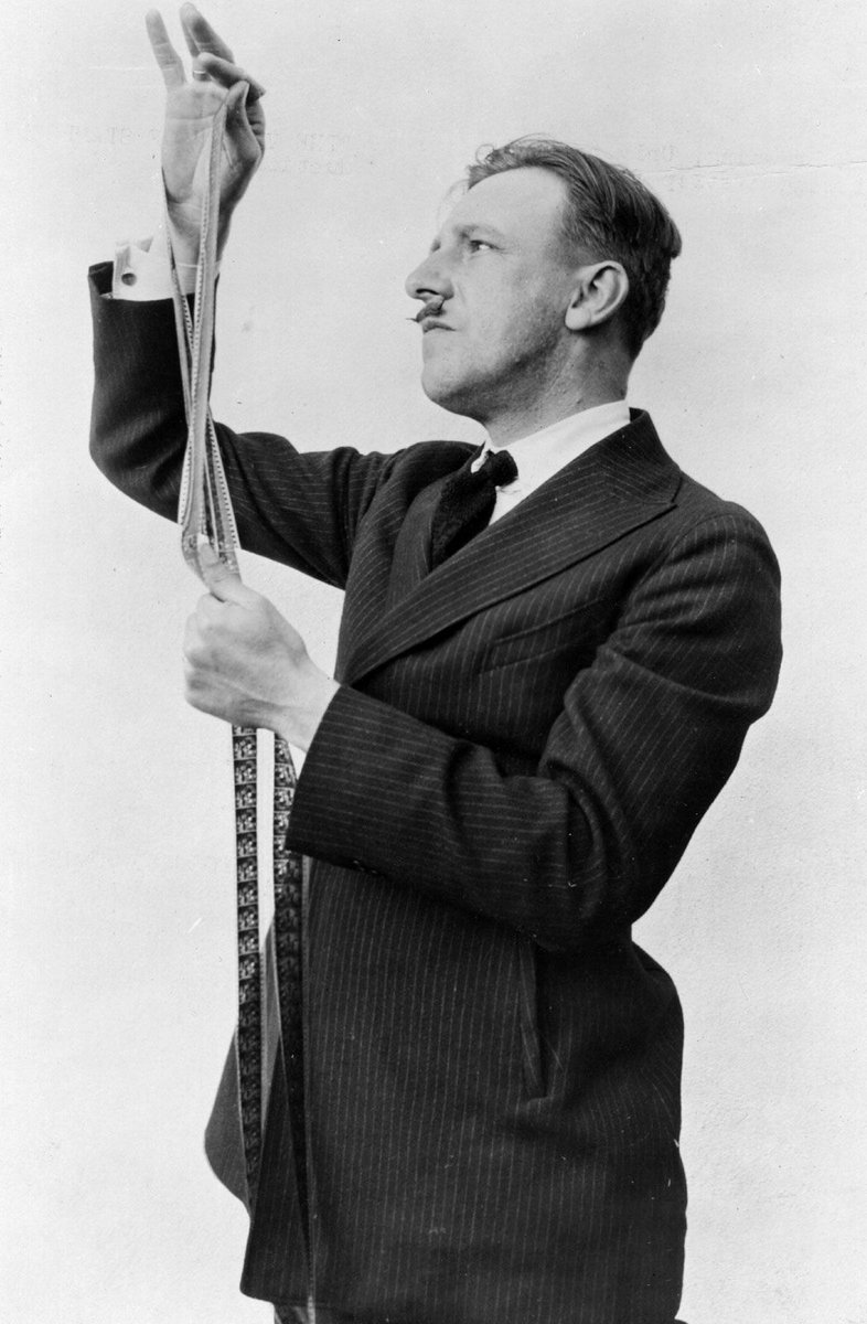 StrangeBluegras's tweet photo. Episode 43: Freaks and Vampires 

Tod Browning, born Charles Albert Browning, was born in 1880 in Louisville. Browning ran away at the age of 16 to join the circus. 

#kentucky #bluegrass #strangebluegrass #podcast #Freaks #Dracula #TodBrowning #BelaLugosi #horrorfilm #bizarre https://t.co/yPkXKn7XhY