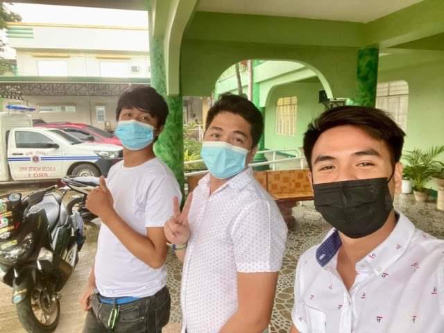 poormond14's tweet photo. Whole day Carasi Roadtrip Yesterday, Monday with these people! Kahit inside Ilocos Norte pwede na 🙌 https://t.co/DPyV7Ca9Lh
