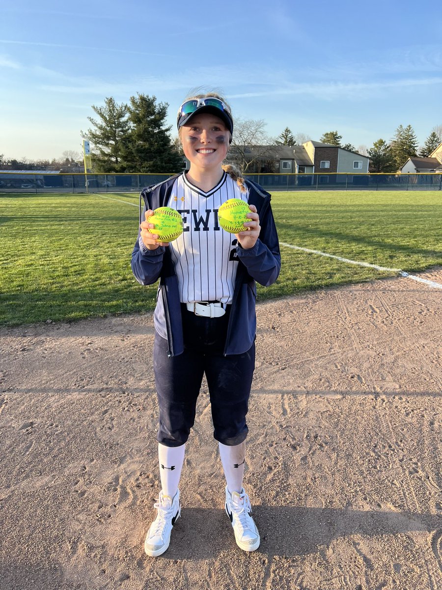 Today my high school team played St. John’s and I hit 2 homeruns!! I’m very proud of our team and all of our efforts to have a great season after losing so many seniors from last year! Go panthers!! <a href="/T2DePeel/">T2 DePeel</a> <a href="/LSJNews/">Lansing State Journal</a> <a href="/SoftballDewitt/">DeWitt Softball</a> <a href="/CollegeBDJocks/">College Bound Jocks</a>