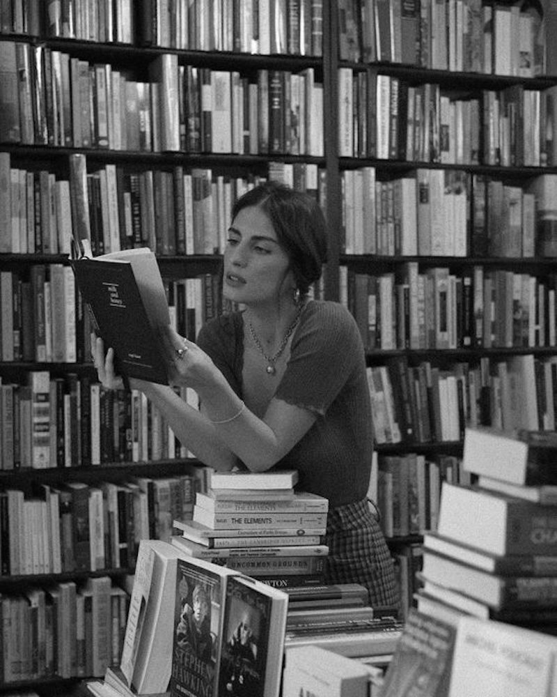 📚HAPPY TUESDAY #booklovers—it's a #Tuesday #writerslift #WritingCommunity!    

📚Post #book #WIP #books #blog #art #links 

📚Feel free to #RT #FolloMe 

#ShamelessSelfPromoTuesday #BookBoost #BookTwitter #readingcommunity #writinglife #BooksWorthReading #bookshop #Writer #Read