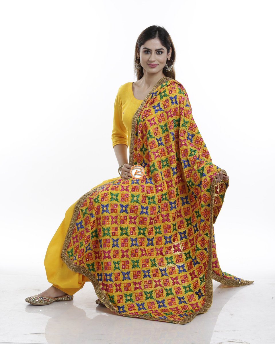 vpunnjab's tweet image. #Chinnon #Phulkari Dupatta
#ReshamThread FullJaal #Phulkari Work #Dupatta 
MORE options at 
punnjab.com/collections/pu…
