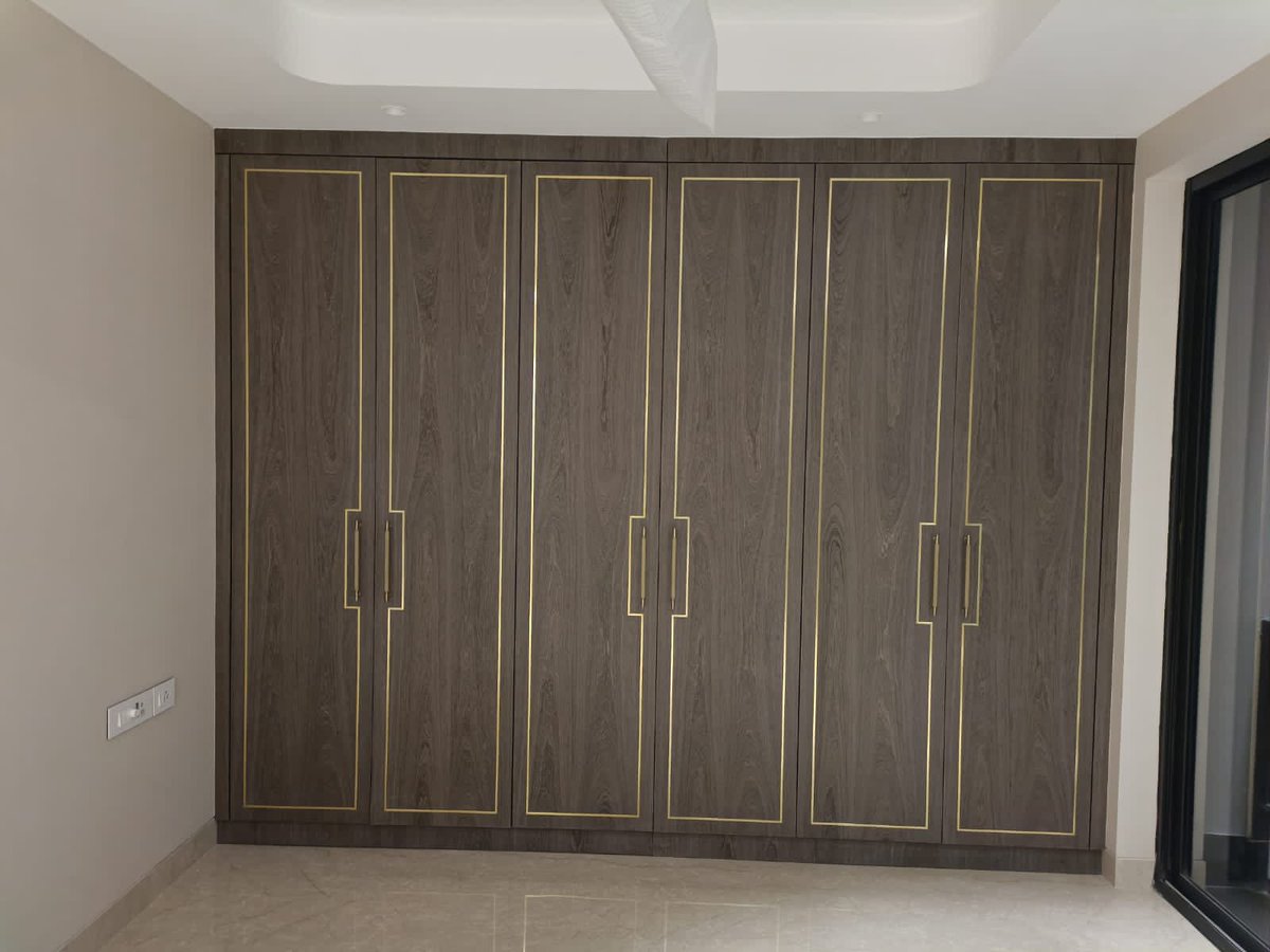 ajeetpgdm10's tweet image. हरे कृष्णा🙏🙏New site completed-
Kitchen &amp;amp; Wardrobes crafted with all latest accessories and client&apos;s taste.

Location: Yojna Vihar (East Delhi)
Service: Modular Kitchen&amp;amp; Wardrobes !!

To get connected with us call us @ 9911114980

#modularkitchendesigns #raemdesign#kitchenspace