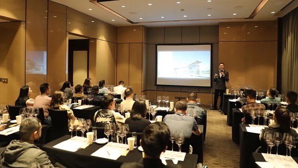 wineseer_cn's tweet photo. Wineseer Wine Fair 2023
Niccolo Chengdu Hotel🤩
Master Classes🍷
#wine #winemasterclass #winelover #winetasting #winefair https://t.co/lDpCeaplMD