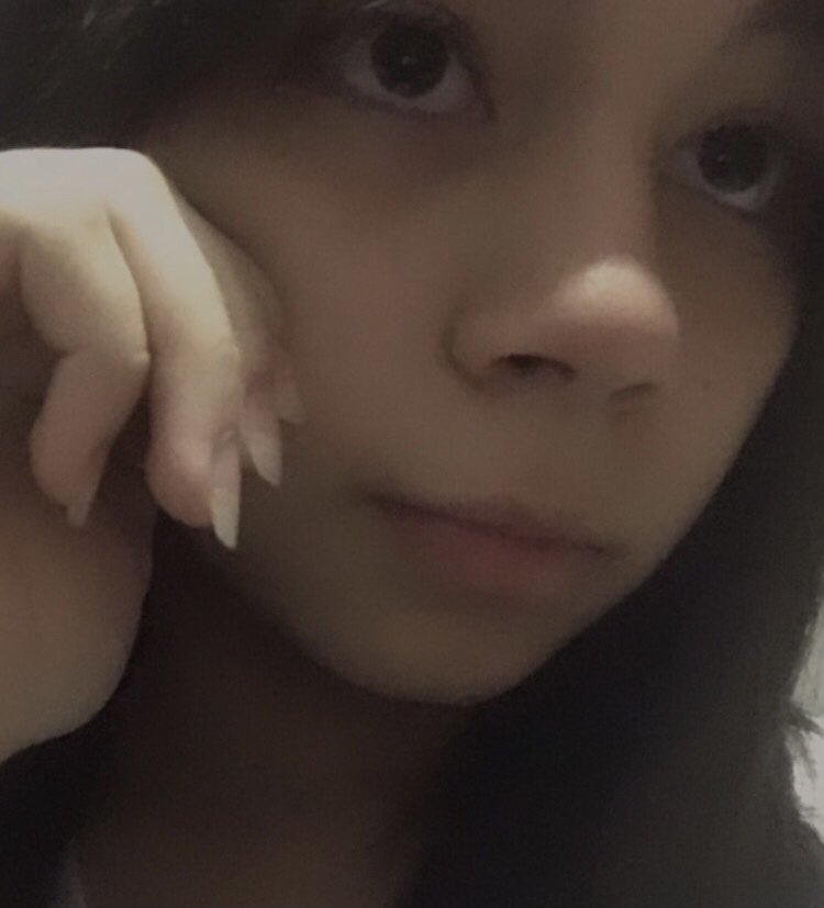 P4zinx's tweet image. Face reveal ?  creo que ni c ve bien mi cara pero buenoo igual lo voy a borrar luego creo 💀