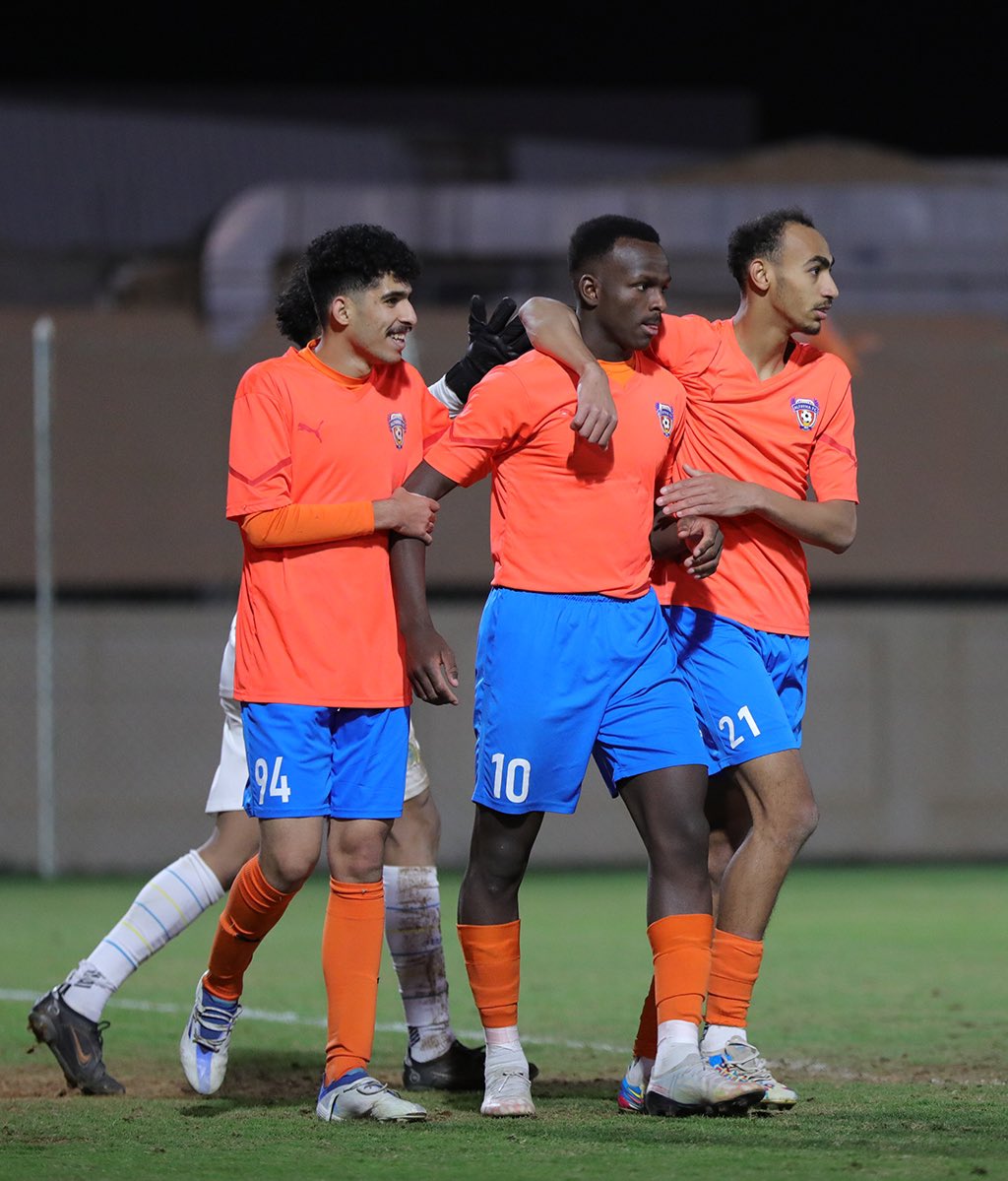 "سيسقينا الله فرحاً وكأننا لم نظمأ يوماً "