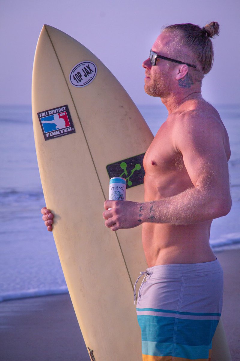 ZaneWaits45's tweet photo. Nothing better than hitting the surf first thing in the morning to clear that mind, body, and soul! #Creator #Influencer #positivemindset #surfing #modeling #Floridaman #hunkdaddy #onlyfans #beachbody #beachboys #BeautifulBody #FitnessGoals #FitnessModel #sunrise #onlyfansmodel https://t.co/hjtauCxLxW