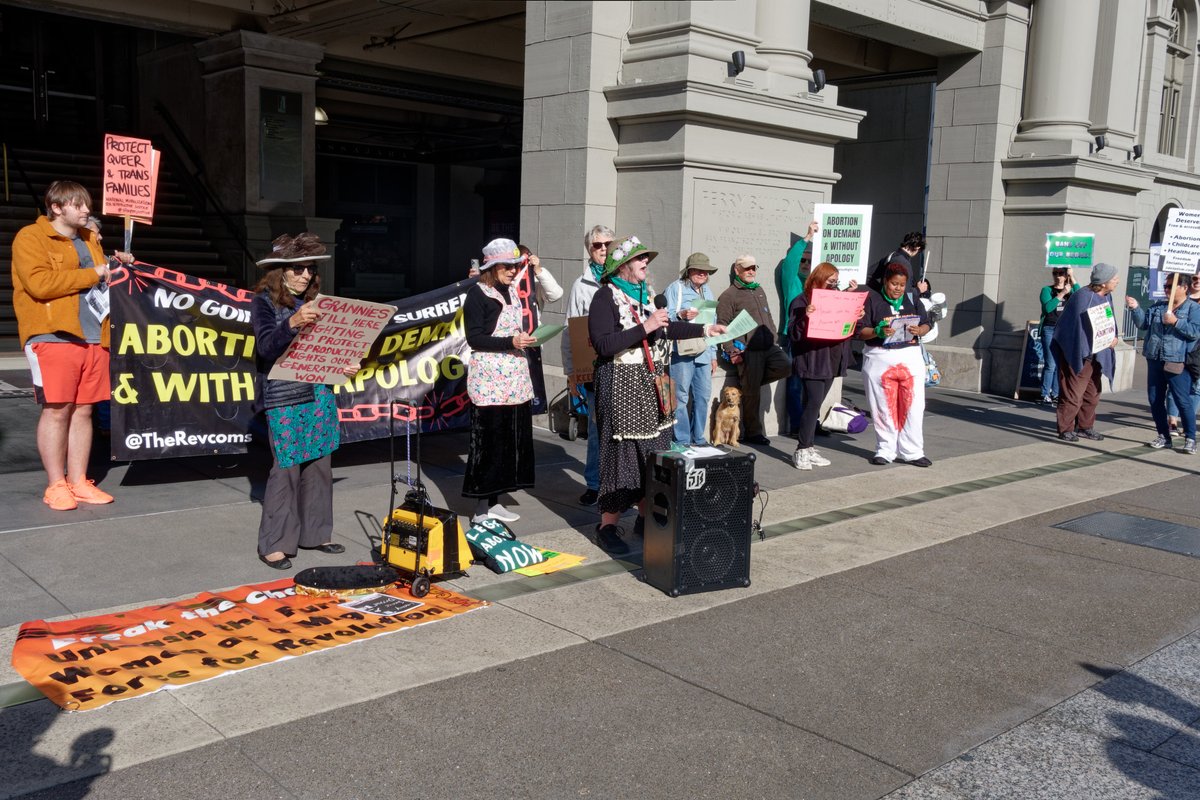 ProtestPix's tweet image. One fascist federal judge banned the main form of medication abortion used by women across the US. While the legal status is up in the air, now is the time to ACT not wait. 50 people protested and spoke out in front of the SF Ferry building. #Minepristone #AbortionPill